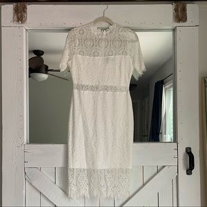 EUC Lulus Women’s Size Medium White Lace Bridal Bachelorette Honeymoon D…